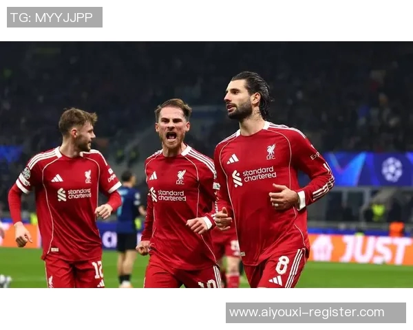 英超激战:利物浦险胜波尔图红牌争议引发全场热议 英超激战:利物浦险胜波尔图红牌争议引发全场热议