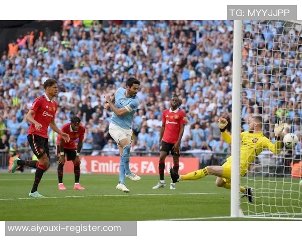 足总杯精彩对决多特蒙德与曼联激战成平局十大进球回顾引发全场狂欢