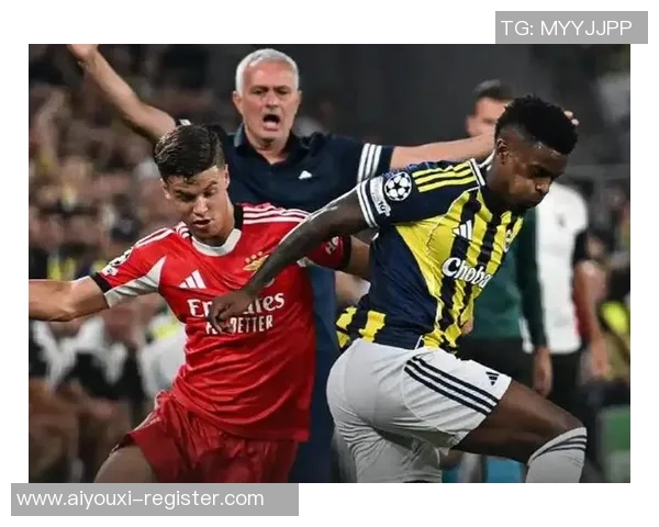 中超精彩对决多特蒙德与本菲卡激战成平引发争议判罚热议 中超精彩对决多特蒙德与本菲卡激战成平引发争议判罚热议