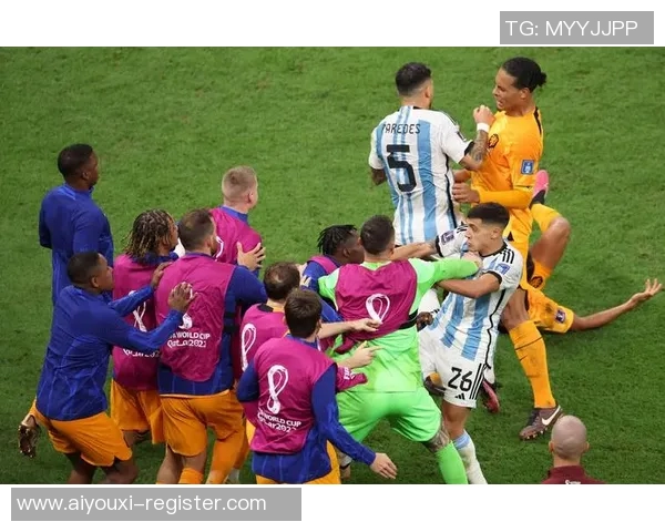 世界杯波尔图逆转多特蒙德红牌事件引发全场热议战术分析深入解析 世界杯波尔图逆转多特蒙德红牌事件引发全场热议战术分析深入解析