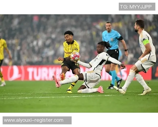 德甲惊天逆转曼联5-1战胜多特蒙德引发全场沸腾