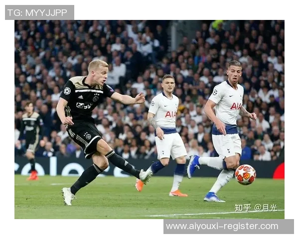 欧冠激战：AC米兰与热刺战成平局神扑时刻震撼全场精彩集锦